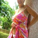 Belle femme cougar sexy qui est intéressée par un plan sexe